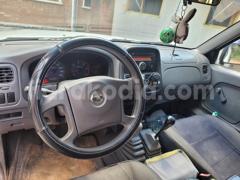 Big with watermark nissan np 300 haute matsiatra fianarantsoa 9151