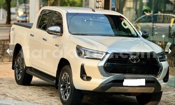 Acheter Occasion Voiture Toyota Hilux Blanc à Antananarivo, Analamanga