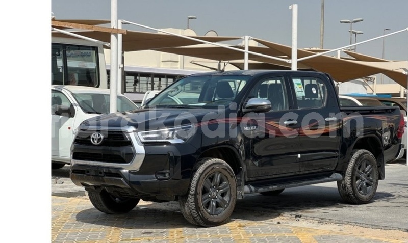 Big with watermark toyota hilux analamanga antananarivo 9152