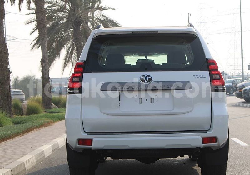 Big with watermark toyota land cruiser prado analamanga antananarivo 9157