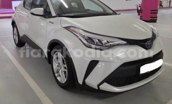 Acheter Occasion Voiture Toyota C-HR Blanc à Antananarivo, Analamanga