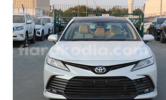 Acheter Occasion Voiture Toyota Camry Blanc à Antananarivo, Analamanga