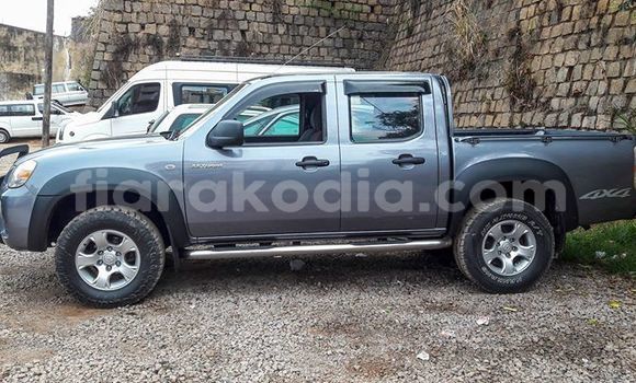 Buy Used Mazda BT-50 Blue Car in Antananarivo in Analamanga Buy Used Mazda BT-50 Blue Car in Antananarivo in Analamanga