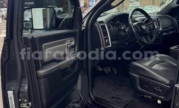 Acheter Occasion Voiture Dodge RAM Noir à Antananarivo, Analamanga