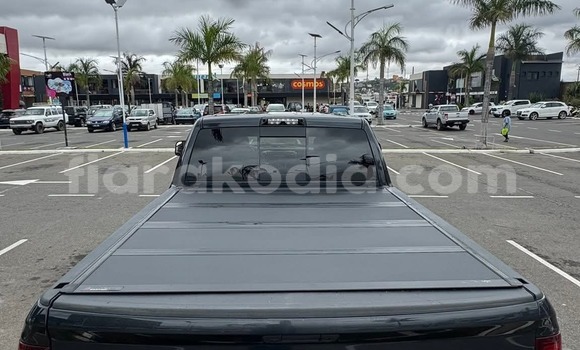 Hividy Dodge RAM Black Car in Antananarivo in Analamanga Hividy Dodge RAM Black Car in Antananarivo in Analamanga