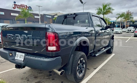 Hividy Dodge RAM Black Car in Antananarivo in Analamanga Hividy Dodge RAM Black Car in Antananarivo in Analamanga