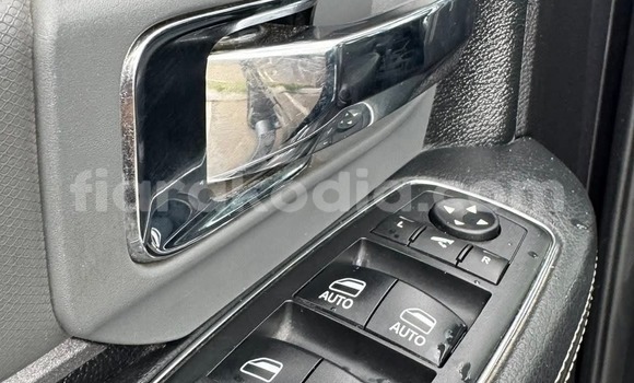 Hividy Dodge RAM Black Car in Antananarivo in Analamanga Hividy Dodge RAM Black Car in Antananarivo in Analamanga