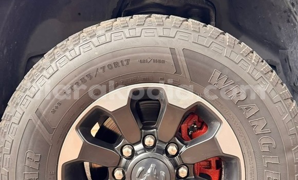 Hividy Dodge RAM Black Car in Antananarivo in Analamanga Hividy Dodge RAM Black Car in Antananarivo in Analamanga