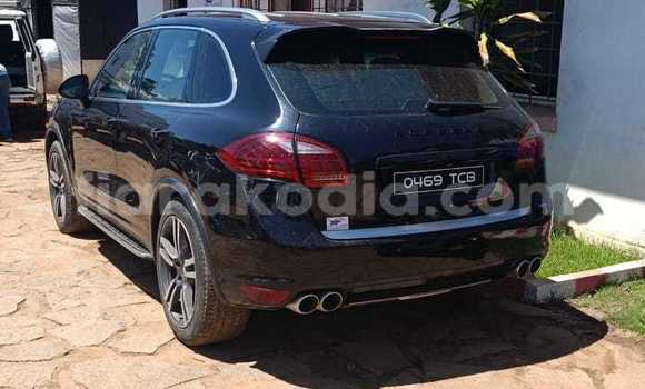 Hividy Porsche Cayenne Black Car in Antananarivo in Analamanga Hividy Porsche Cayenne Black Car in Antananarivo in Analamanga