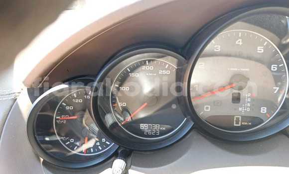 Hividy Porsche Cayenne Black Car in Antananarivo in Analamanga Hividy Porsche Cayenne Black Car in Antananarivo in Analamanga