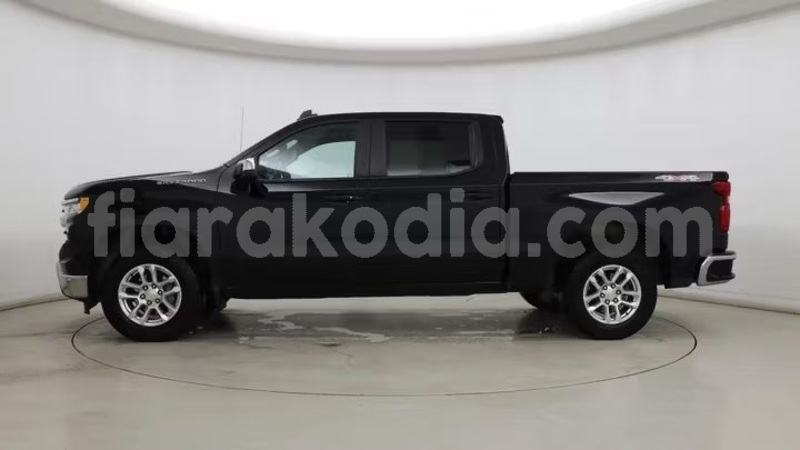Big with watermark chevrolet silverado analamanga antananarivo 9190