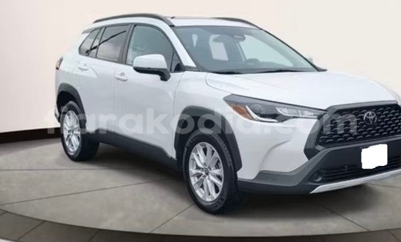 Hividy Toyota Corolla Cross fotsy Car in Antananarivo in Analamanga Hividy Toyota Corolla Cross fotsy Car in Antananarivo in Analamanga