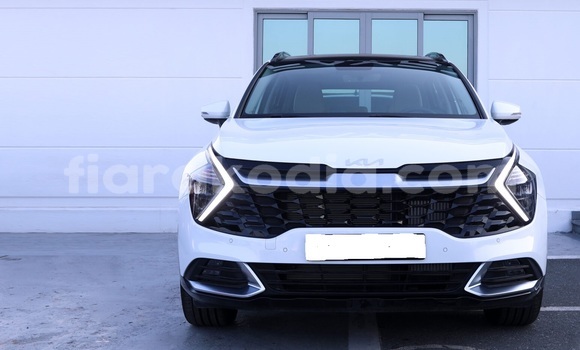 Hividy Kia Sportage fotsy Car in Antananarivo in Analamanga Hividy Kia Sportage fotsy Car in Antananarivo in Analamanga