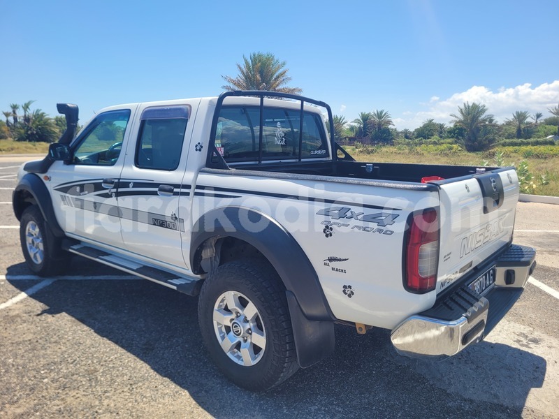 Big with watermark nissan np 300 vakinankaratra antsirabe 9198