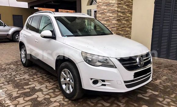 Acheter Occasion Voiture Volkswagen Tiguan Blanc à Antananarivo, Analamanga Acheter Occasion Voiture Volkswagen Tiguan Blanc à Antananarivo, Analamanga
