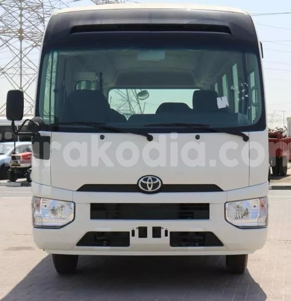 Big with watermark toyota coaster analamanga antananarivo 9199