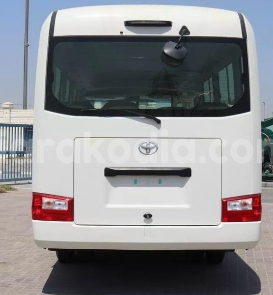 Big with watermark toyota coaster analamanga antananarivo 9199