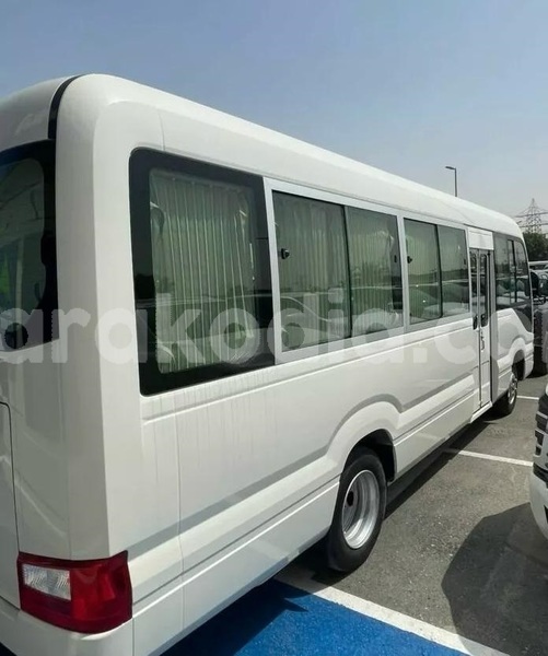 Big with watermark toyota coaster analamanga antananarivo 9199