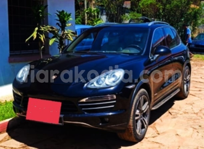 Big with watermark porsche cayenne analamanga antananarivo 9189
