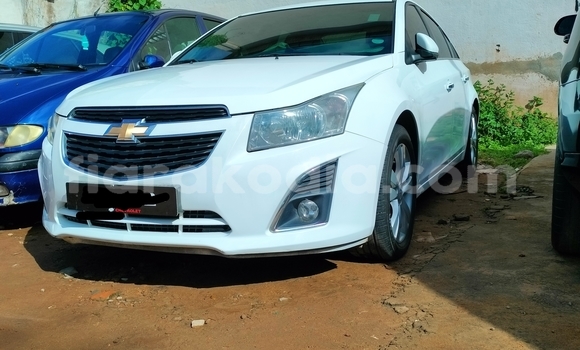 Acheter Occasion Voiture Chevrolet Cruze Blanc à Antananarivo, Analamanga
