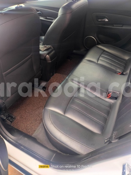 Big with watermark chevrolet cruze analamanga antananarivo 9200