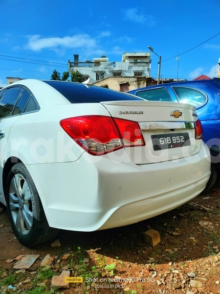 Big with watermark chevrolet cruze analamanga antananarivo 9200