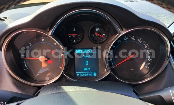 Hividy Chevrolet Cruze fotsy Car in Antananarivo in Analamanga Hividy Chevrolet Cruze fotsy Car in Antananarivo in Analamanga