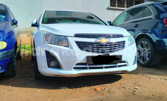 Hividy Chevrolet Cruze fotsy Car in Antananarivo in Analamanga Hividy Chevrolet Cruze fotsy Car in Antananarivo in Analamanga