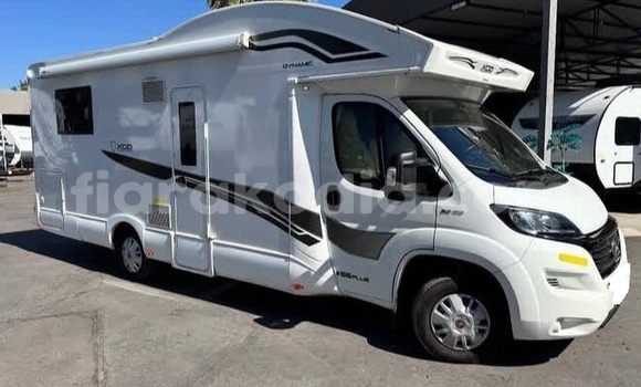 Acheter Occasion Voiture Fiat 900T Blanc à Antananarivo, Analamanga
