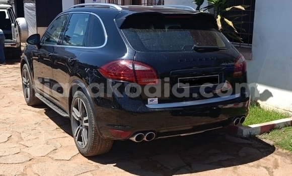 Acheter Occasion Voiture Porsche Cayenne Noir à Antananarivo, Analamanga Acheter Occasion Voiture Porsche Cayenne Noir à Antananarivo, Analamanga