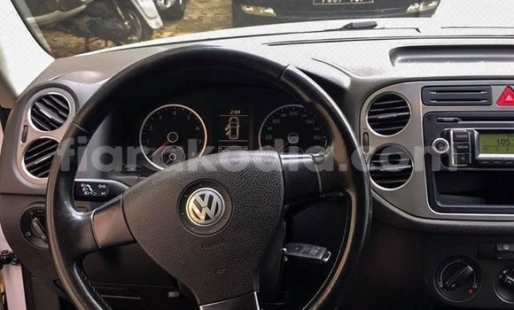 Acheter Occasion Voiture Volkswagen Tiguan Blanc à Antananarivo, Analamanga Acheter Occasion Voiture Volkswagen Tiguan Blanc à Antananarivo, Analamanga