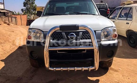 Acheter Occasion Voiture Nissan NP 300 Blanc à Antananarivo, Analamanga Acheter Occasion Voiture Nissan NP 300 Blanc à Antananarivo, Analamanga