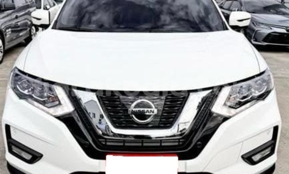 Buy Used Nissan X–Trail White Car in Antananarivo in Analamanga Buy Used Nissan X–Trail White Car in Antananarivo in Analamanga