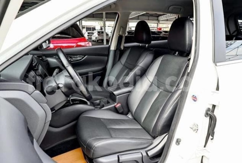 Big with watermark nissan x trail analamanga antananarivo 9215