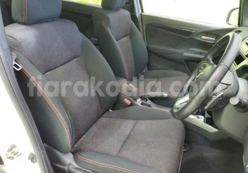 Big with watermark honda fit analamanga antananarivo 9216