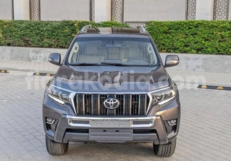 Big with watermark toyota land cruiser prado analamanga antananarivo 9217