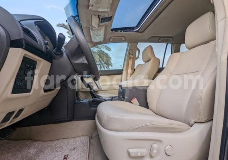 Big with watermark toyota land cruiser prado analamanga antananarivo 9217