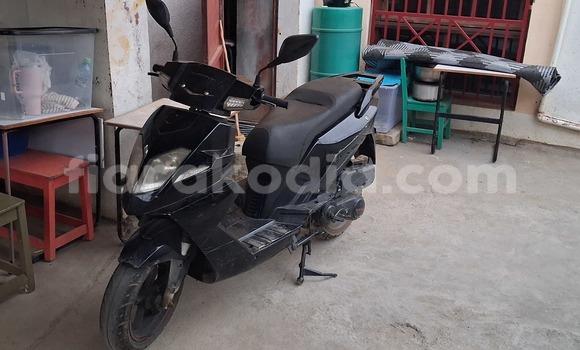 Hividy Cpi SM Black Bike in Antananarivo in Analamanga Hividy Cpi SM Black Bike in Antananarivo in Analamanga