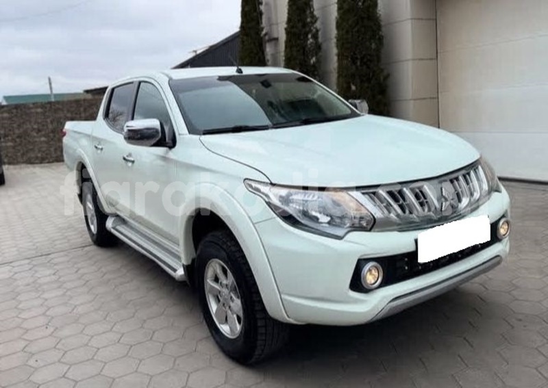 Big with watermark mitsubishi l200 analamanga antananarivo 9221