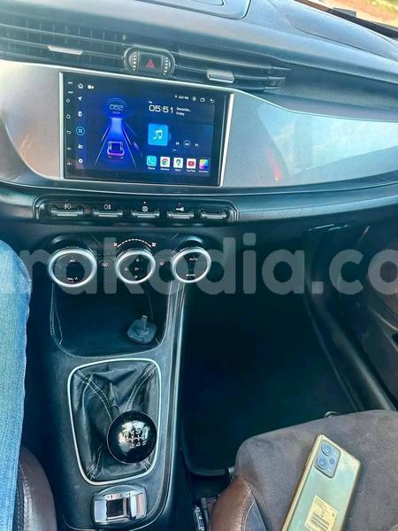 Big with watermark alfa romeo giulietta analamanga antananarivo 9224