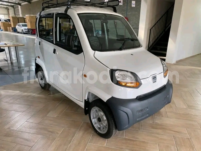 Big with watermark bajaj qute melaky ambatomainty 9227