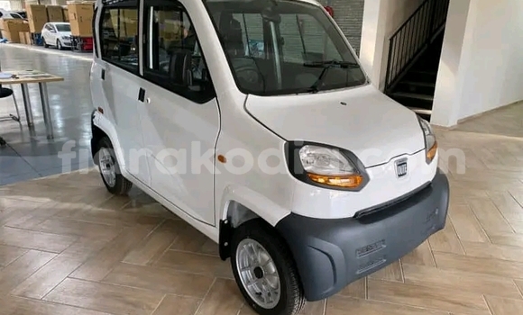 Acheter Neuf Voiture Bajaj Qute Blanc à Ambatomainty , Melaky