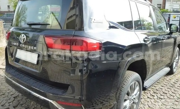 Acheter Occasion Voiture Toyota Land Cruiser Noir à Ambalavao, Haute Matsiatra Acheter Occasion Voiture Toyota Land Cruiser Noir à Ambalavao, Haute Matsiatra