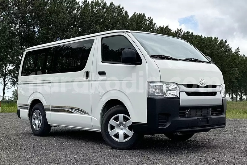 Big with watermark toyota hiace androy ambovombe 9229