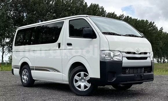 Acheter Occasion Voiture Toyota Hiace Blanc à Ambovombe, Androy