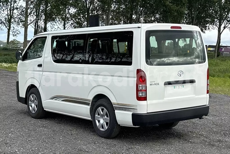 Big with watermark toyota hiace androy ambovombe 9229