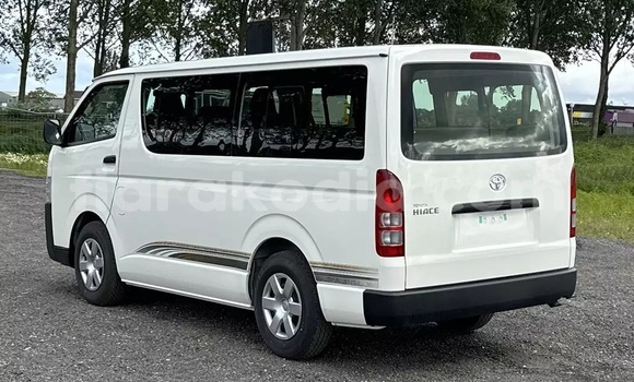 Acheter Occasion Voiture Toyota Hiace Blanc à Ambovombe, Androy Acheter Occasion Voiture Toyota Hiace Blanc à Ambovombe, Androy