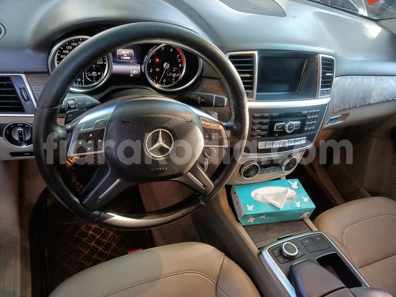 Big with watermark mercedes benz ml class analamanga antananarivo 9238