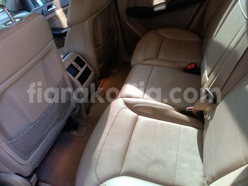Big with watermark mercedes benz ml class analamanga antananarivo 9238