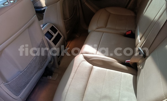 Acheter Occasion Voiture Mercedes‒Benz ML–Class Noir à Antananarivo, Analamanga Acheter Occasion Voiture Mercedes‒Benz ML–Class Noir à Antananarivo, Analamanga